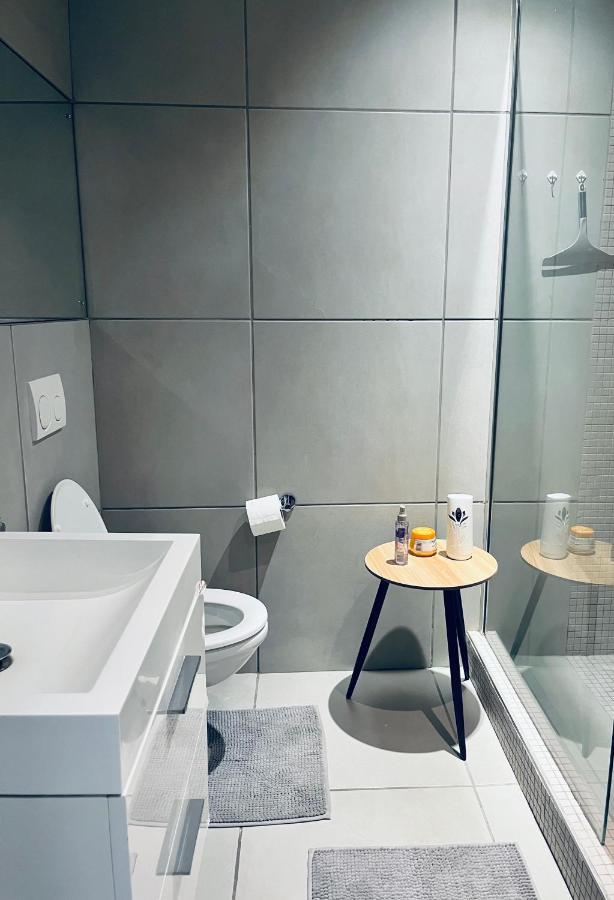 Modernluxe Apartment Windhoek Luaran gambar