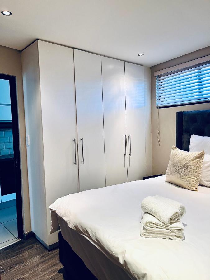 Modernluxe Apartment Windhoek Luaran gambar