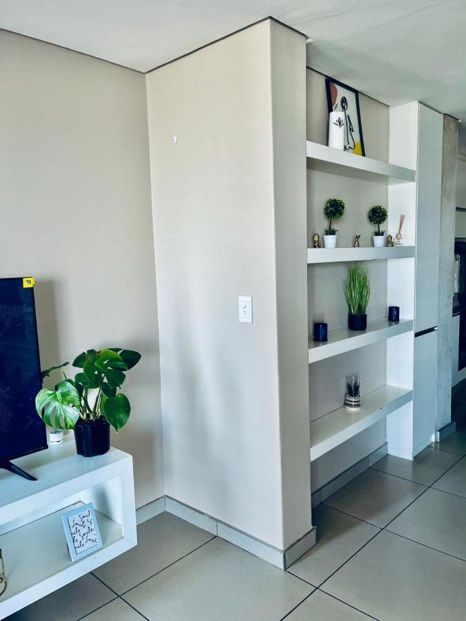 Modernluxe Apartment Windhoek Luaran gambar